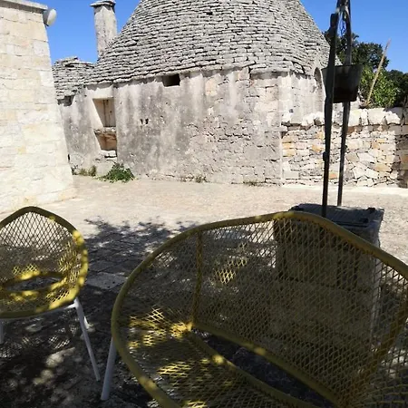 Trullo Cinquenoci Holiday home