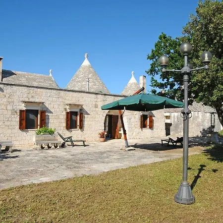 Trullo Cinquenoci Holiday home *